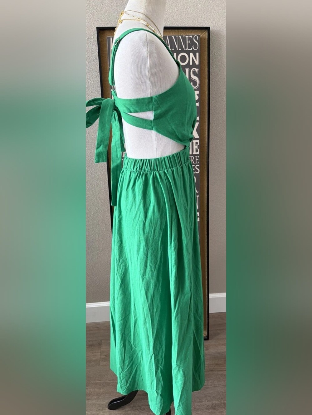 Green Sleeveless V-Neck Maxi Dress - Picture 3 of 5